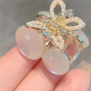 Butterfly Rhinestone Hair Clip